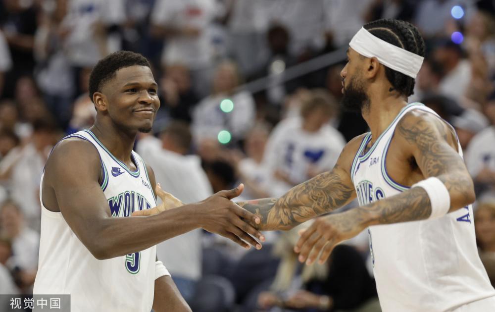 他的存在让 他的存在让