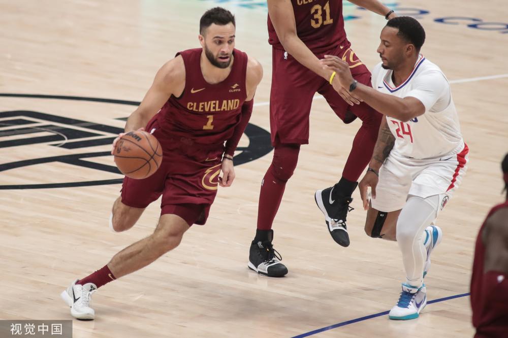 重返巅峰并 重返巅峰并